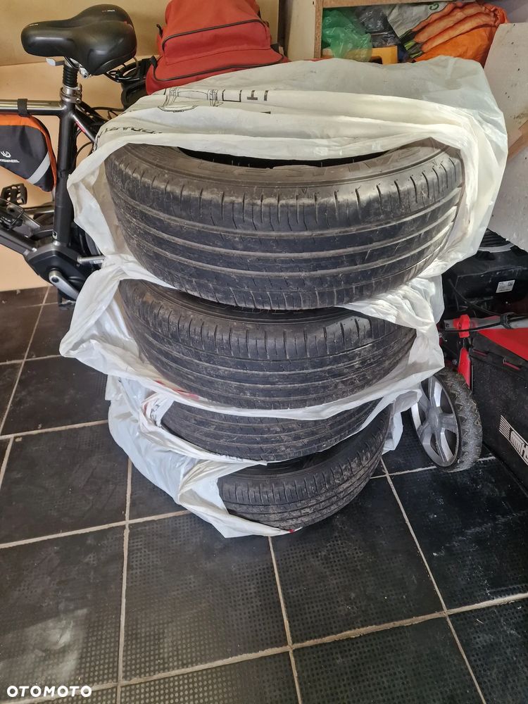 Skoda Yeti 1.2 TSI Active PLUS EDITION - 25