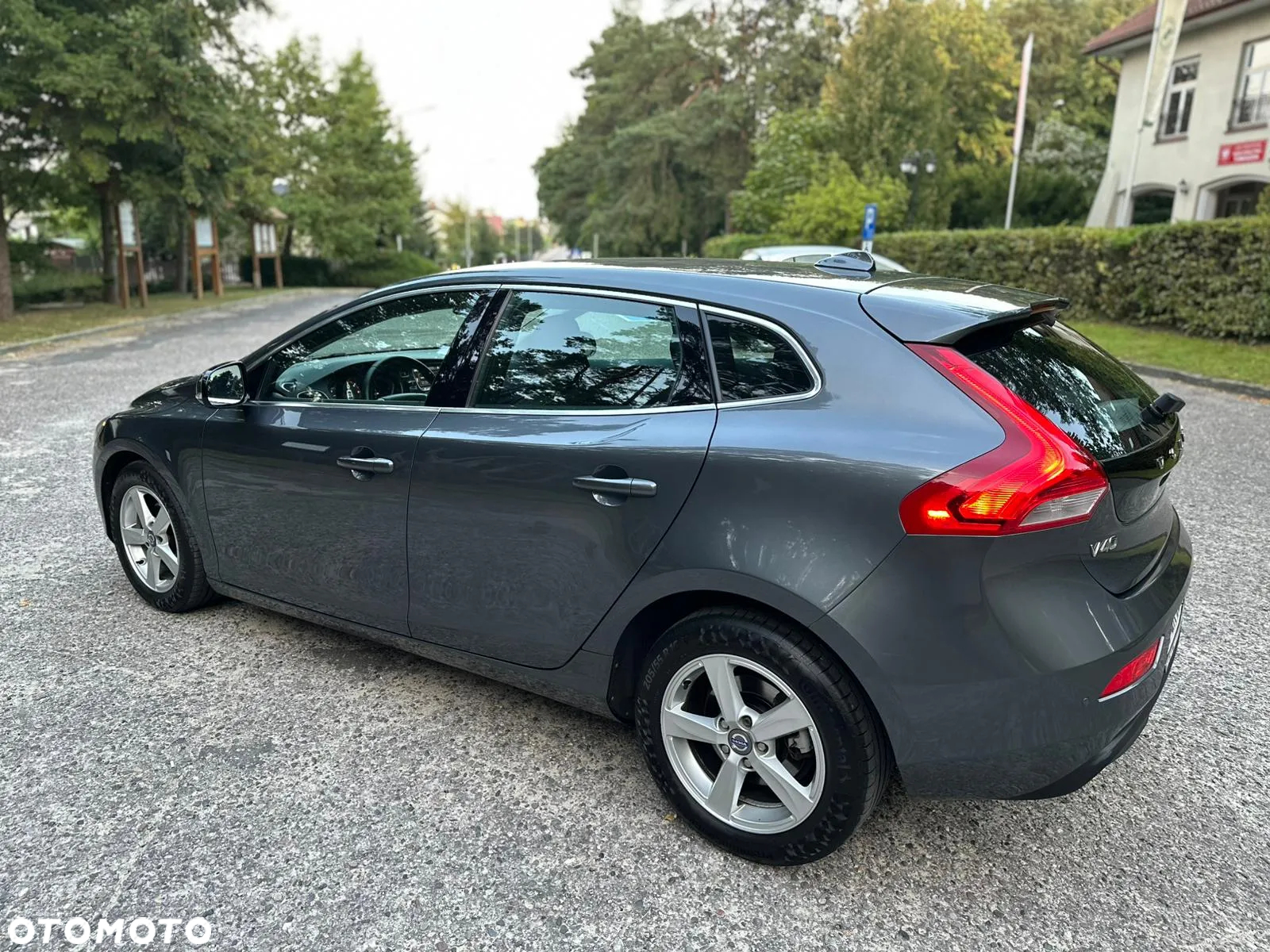 Volvo V40 D2 Momentum - 9
