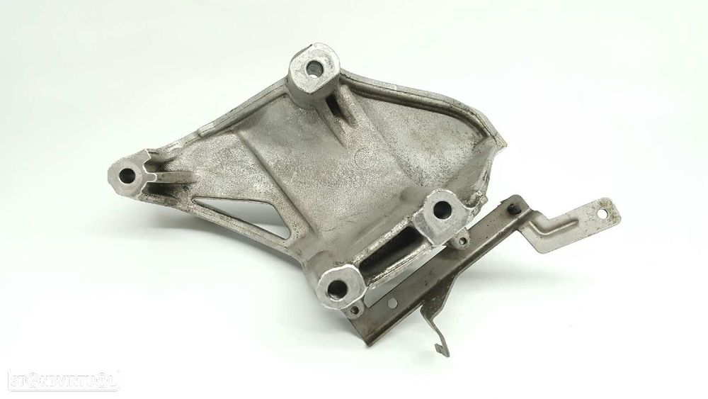 SUPORTE CAIXA VOLKSWAGEN TOUAREG (7LA) TDI R5 - 5