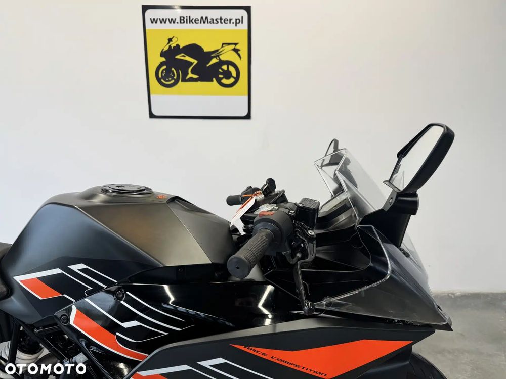 KTM RC 125 - 10