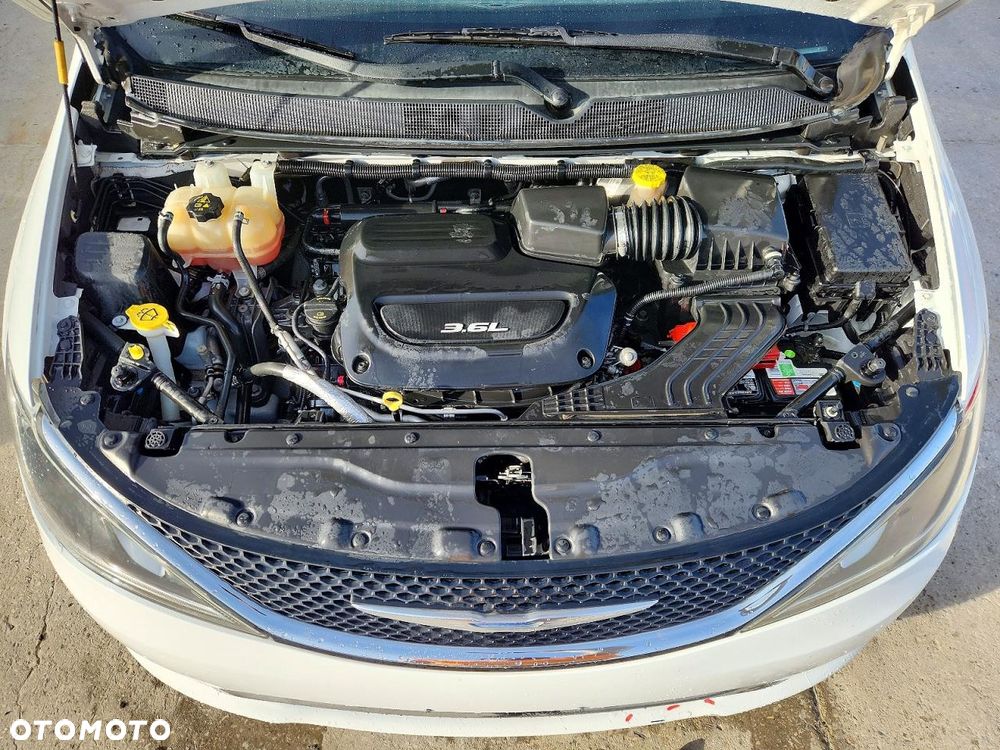 Chrysler Pacifica ver-3-3-se - 13