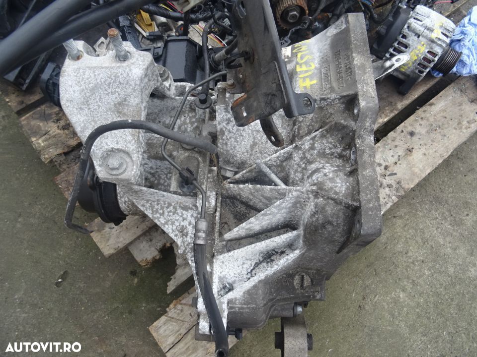 Vand Cutie de Viteza Manuala Ford Fiesta 1.6 TDI Euro5 din 2012 cod:2n1r-7f096-bc/ca - 1