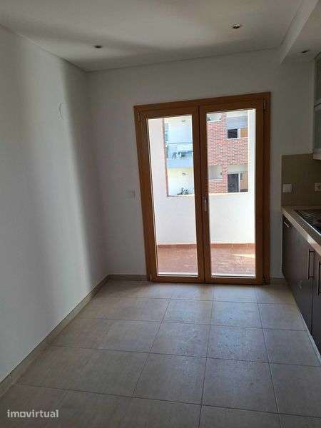 Apartamento T2 em Gambelas Faro - Grande imagem: 3/12