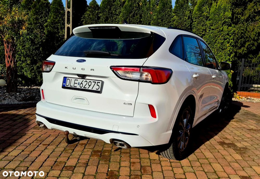 Ford Kuga Plug-in Hybrid ST-LINE - 13