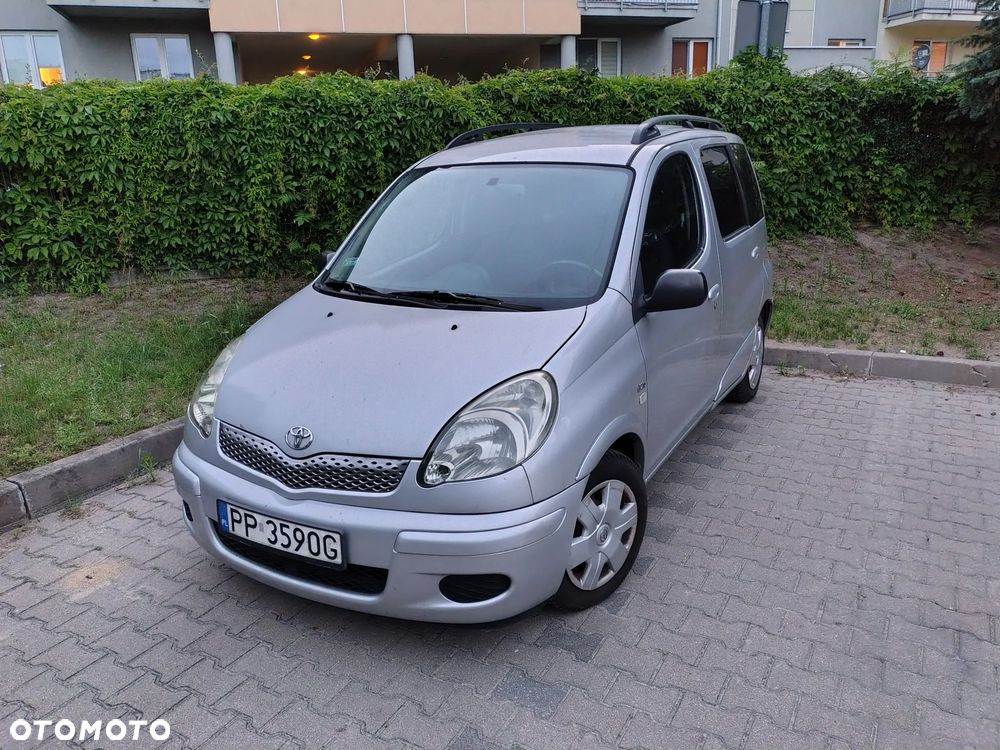 Toyota Yaris Verso 1.4 D-4D Sol - 8