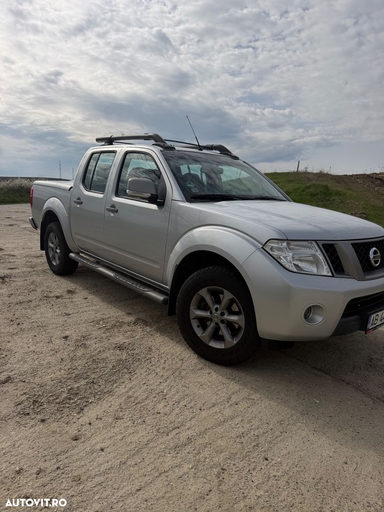 Nissan Navara 2.5 dCi DPF 4X4 Double Cab LE - 2
