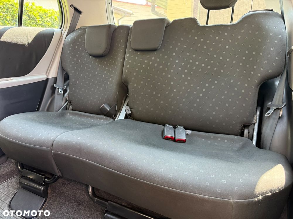 Toyota Yaris - 7