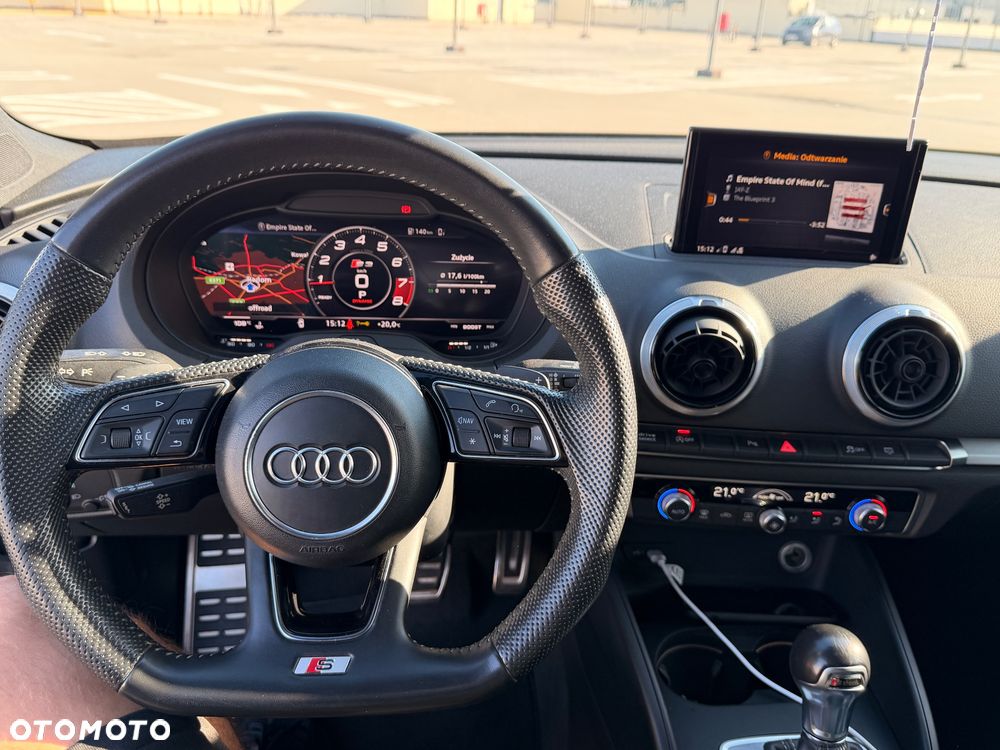 Audi S3 S tronic - 11