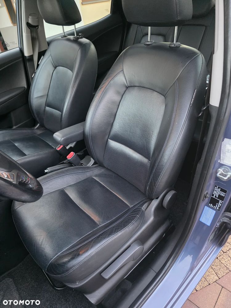 Hyundai ix20 ver-1-6-blue-comfort - 23