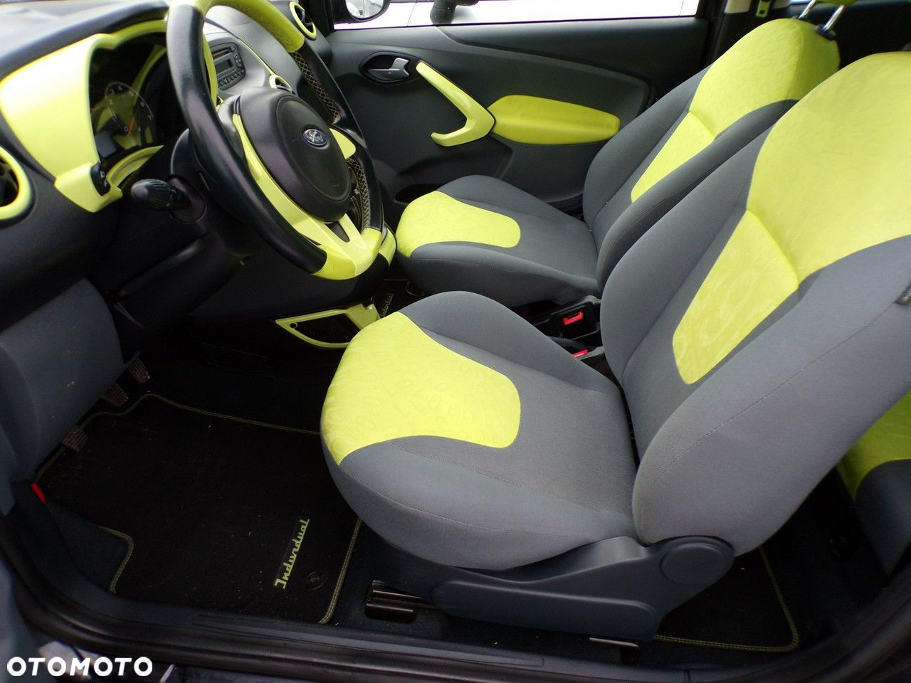 Ford KA - 27