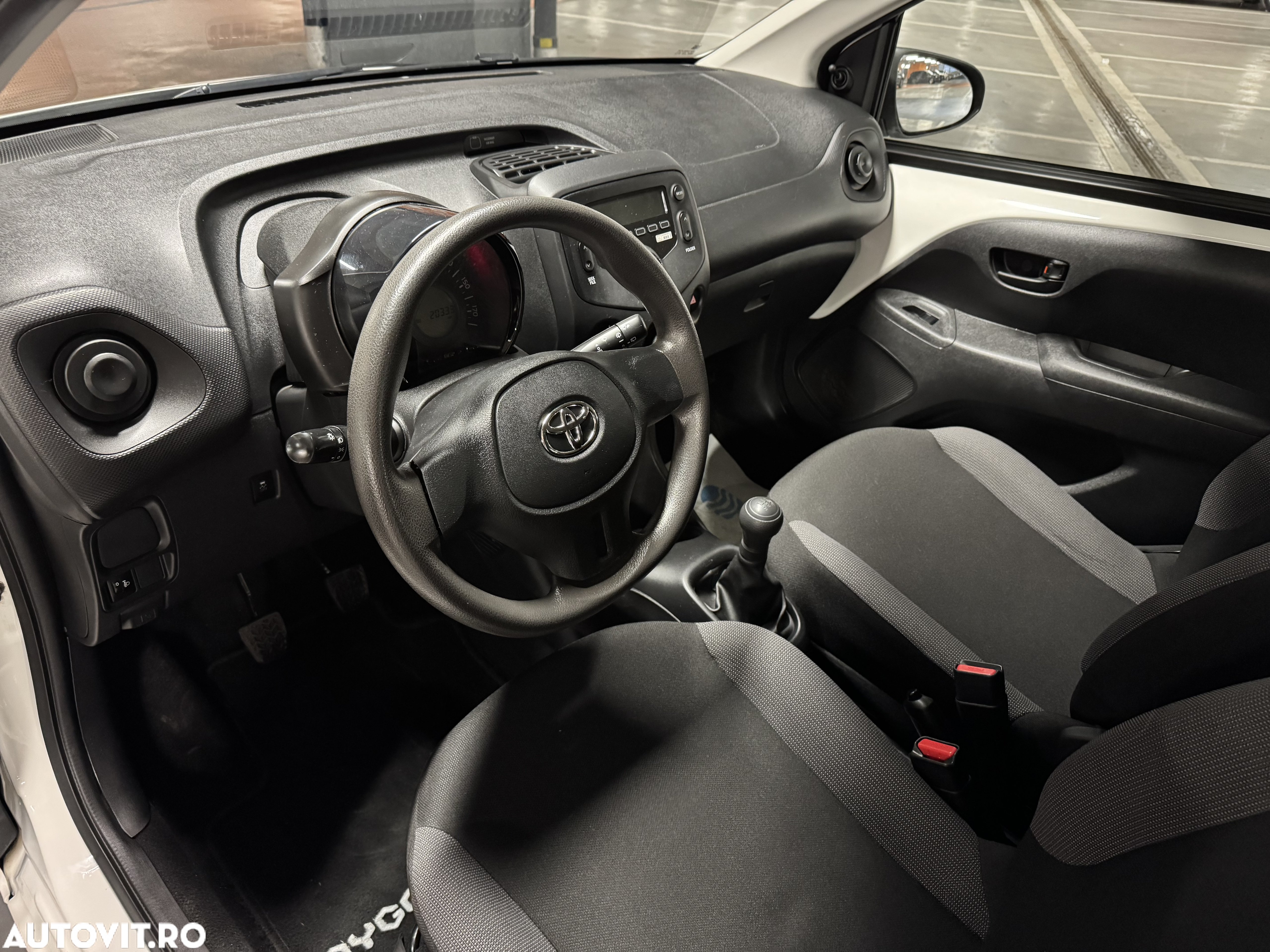 Toyota Aygo 1.0 VVY-I 5 usi X-cite - 7