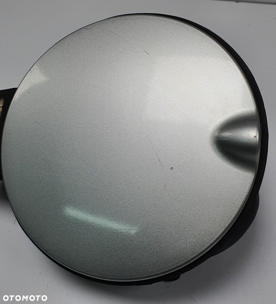 KLAPKA KOREK WLEWU PALIWA EB4 SMART FORFOUR 454 A4547500006 - 2