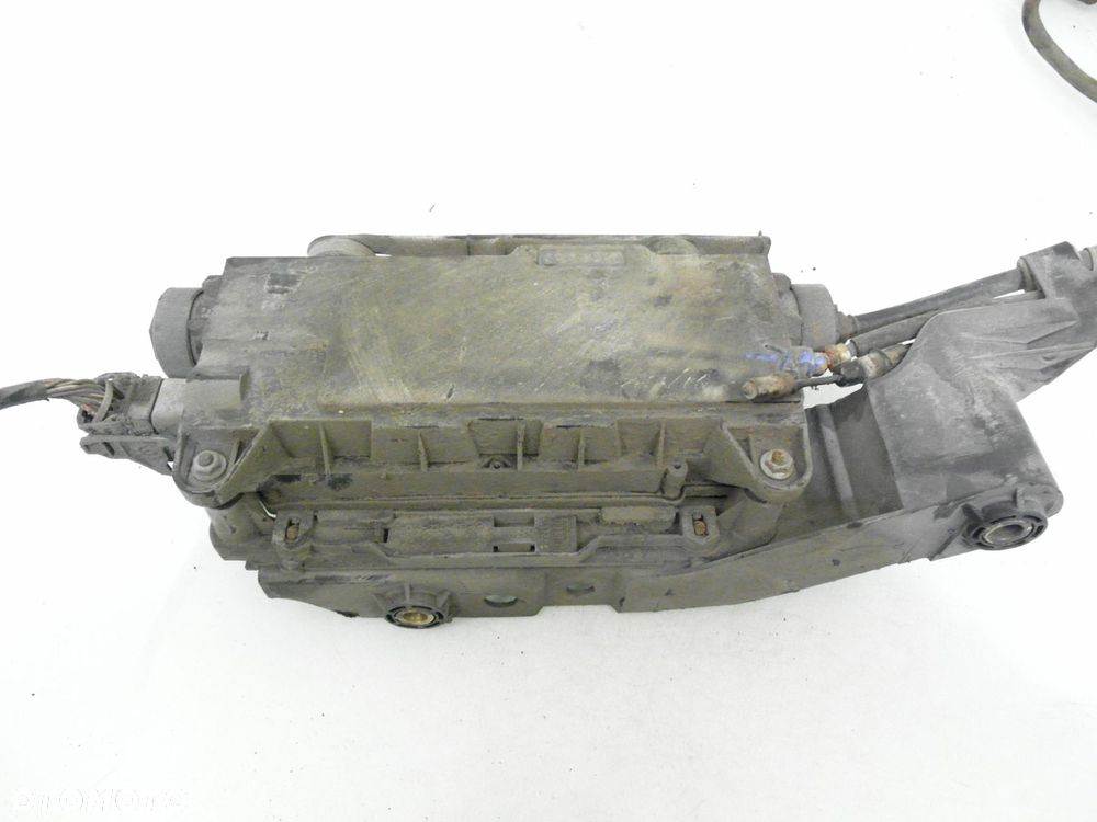 HAMULEC ELEKTRYCZNY RENAULT SCENIC II 8200311379 - 3