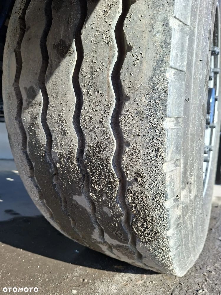 Schwarzmuller ciężarowa przyczepa 18 palet - 11