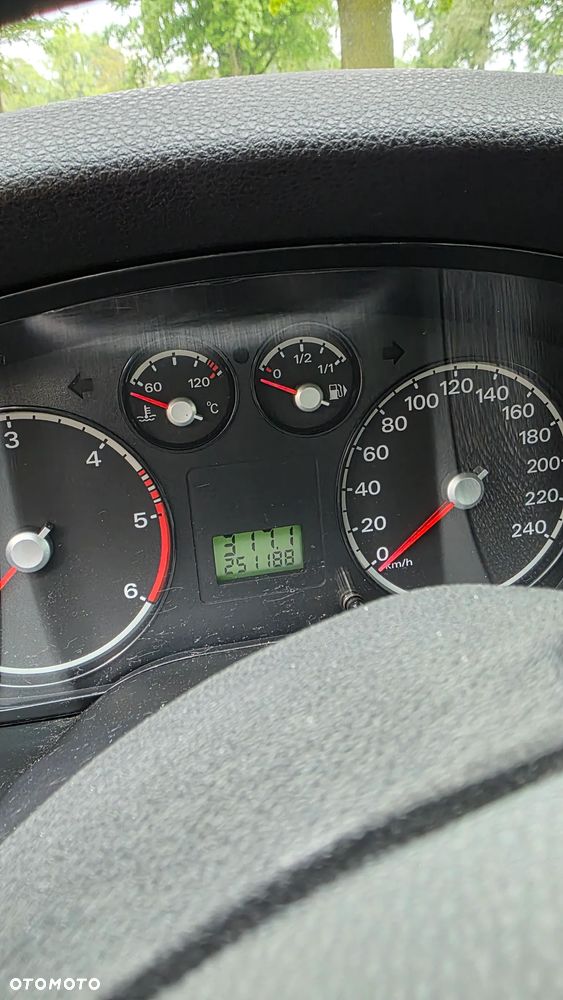 Ford Focus - 17