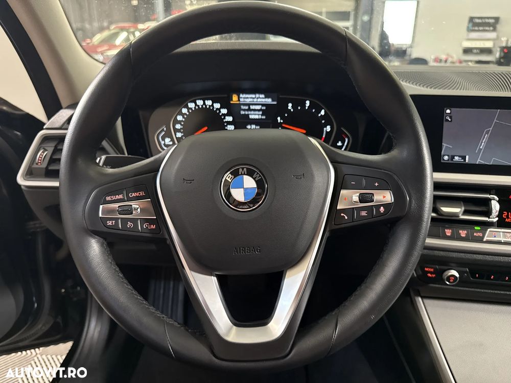 BMW Seria 3 320d xDrive AT - 17