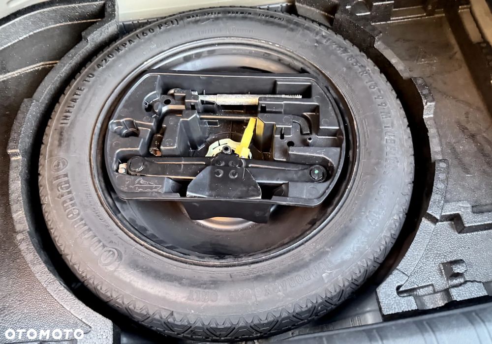 Peugeot 308 1.2 PureTech GPF Allure S&S - 37