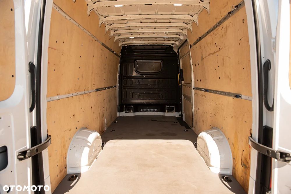Volkswagen CRAFTER - 18