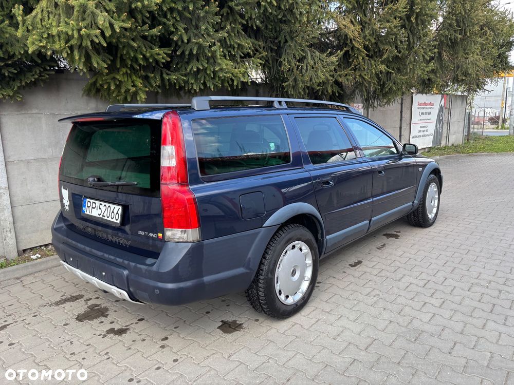 Volvo XC 70 AWD Momentum - 13