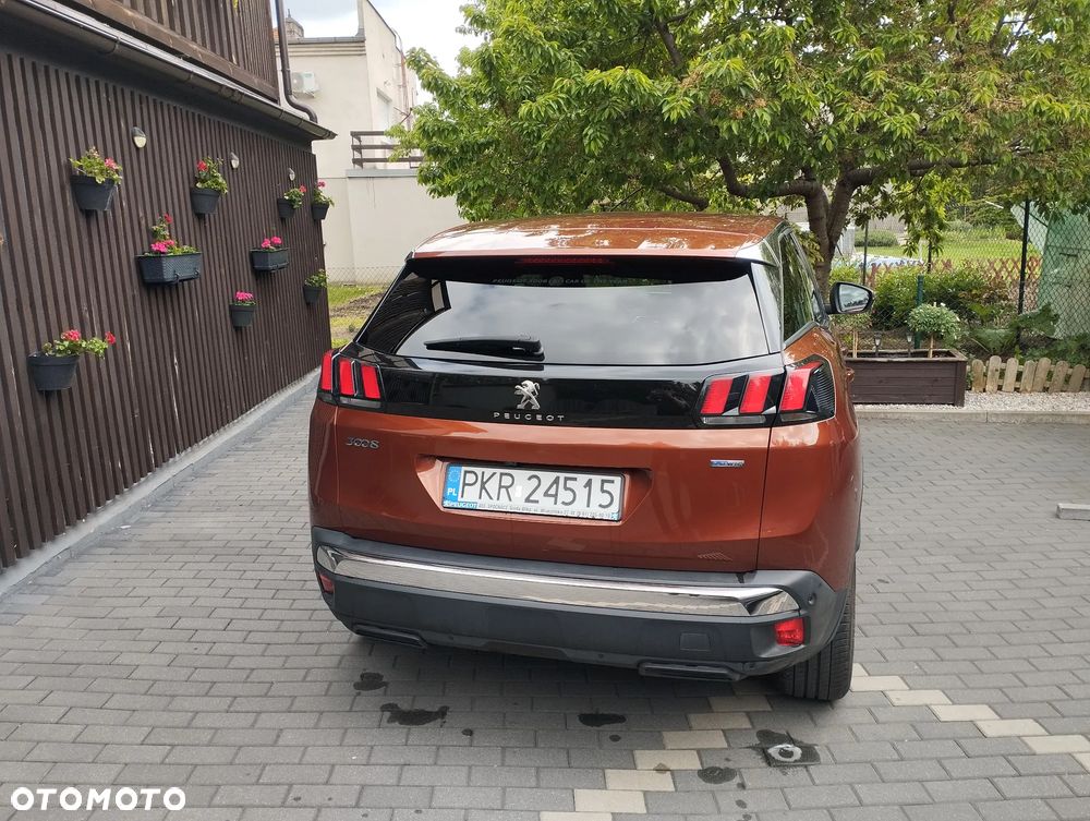 Peugeot 3008 1.2 PureTech Allure S&S - 9