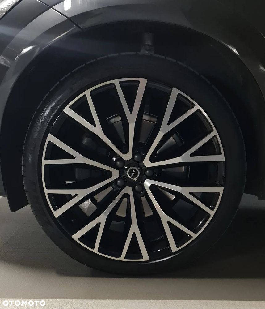 Volvo XC 60 B5 B AWD R-Design - 3