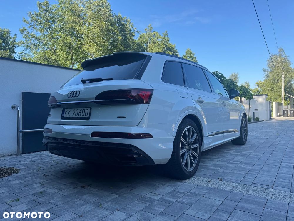 Audi Q7 50 TDI mHEV Quattro Black Edition Tiptr - 4