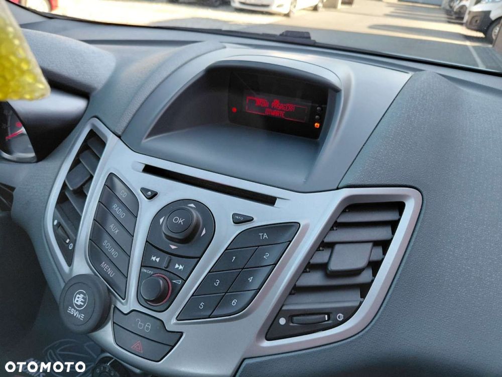 Ford Fiesta - 13