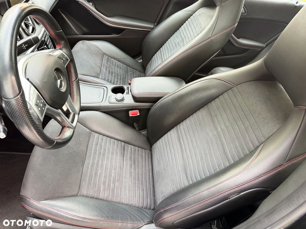 Mercedes-Benz GLA 250 4Matic 7G-DCT AMG Line - 19