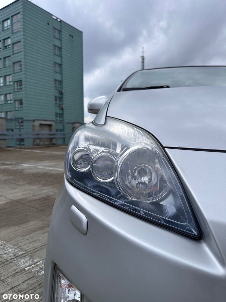 Toyota Prius (Hybrid) Executive - 15