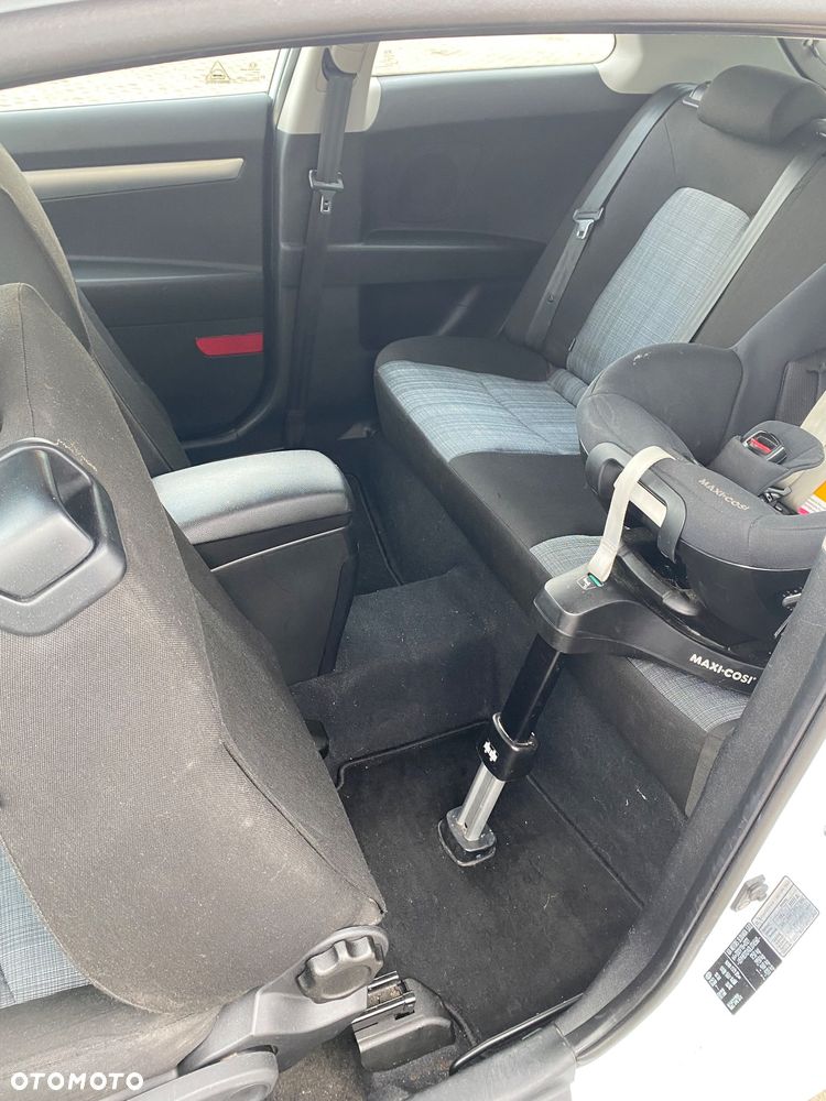 Kia Ceed - 26