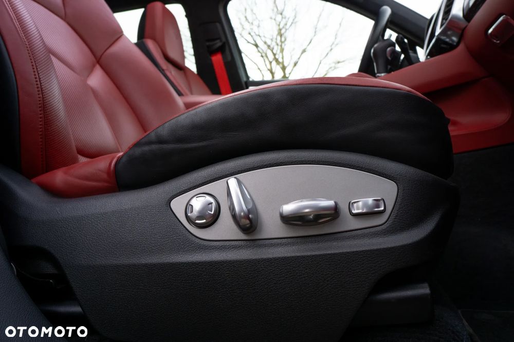 Porsche Cayenne Turbo S Tiptronic S - 21