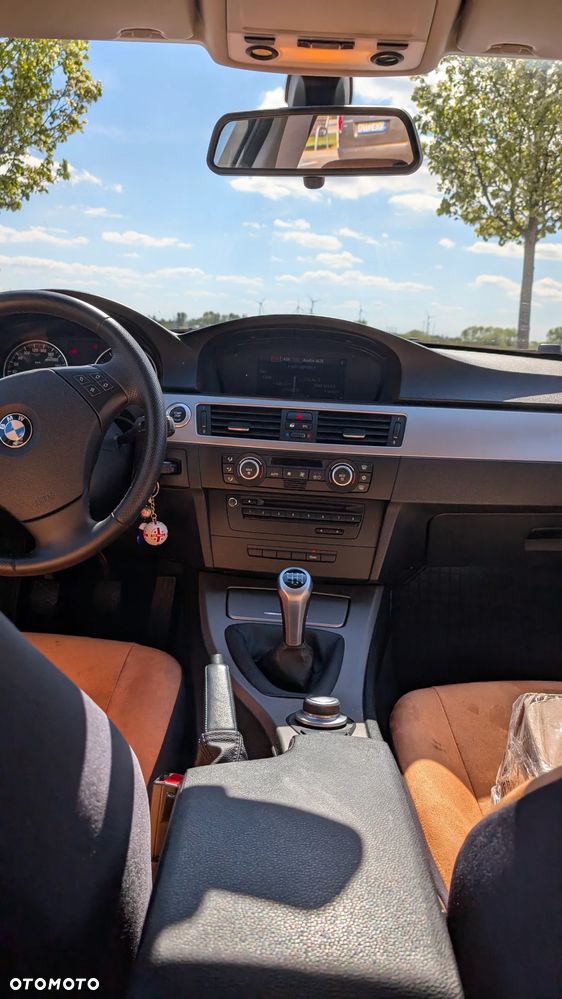 BMW Seria 3 318d DPF - 9