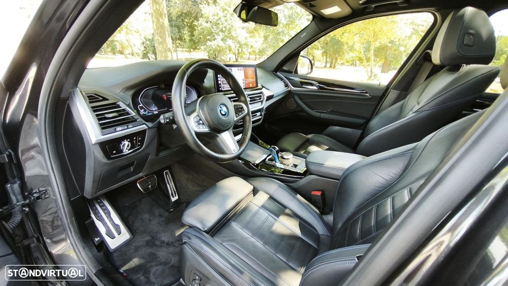 BMW iX3 M Sport Impressive - 37