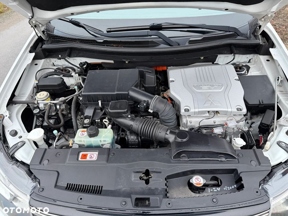 Mitsubishi Outlander 2.0 4WD - 36