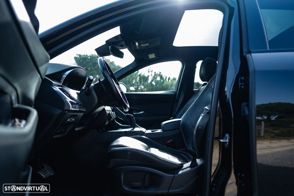 Jaguar E-Pace D150 AWD Aut. R-Dynamic HSE - 25