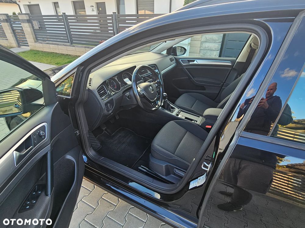 Volkswagen Golf - 13