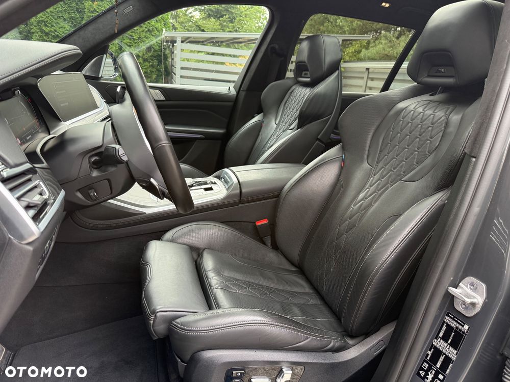BMW X7 xDrive40d mHEV - 13