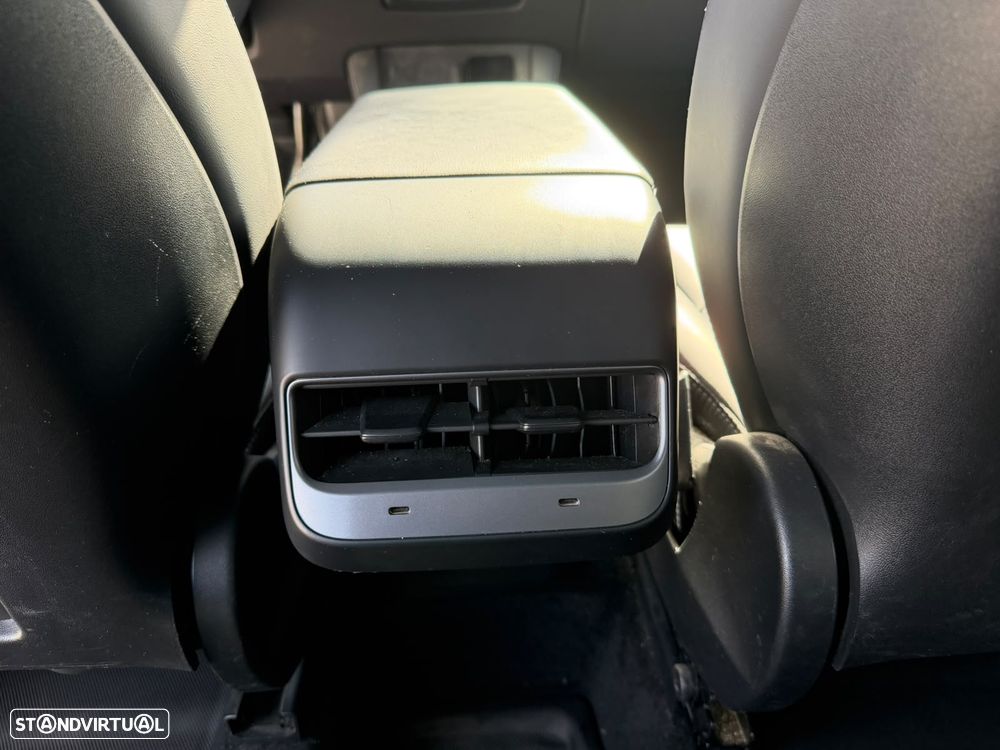 Tesla Model Y Long Range Tração Integral - 21