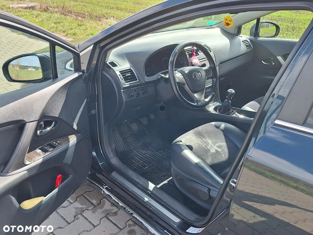 Toyota Avensis 2.0 D-4D Premium - 6