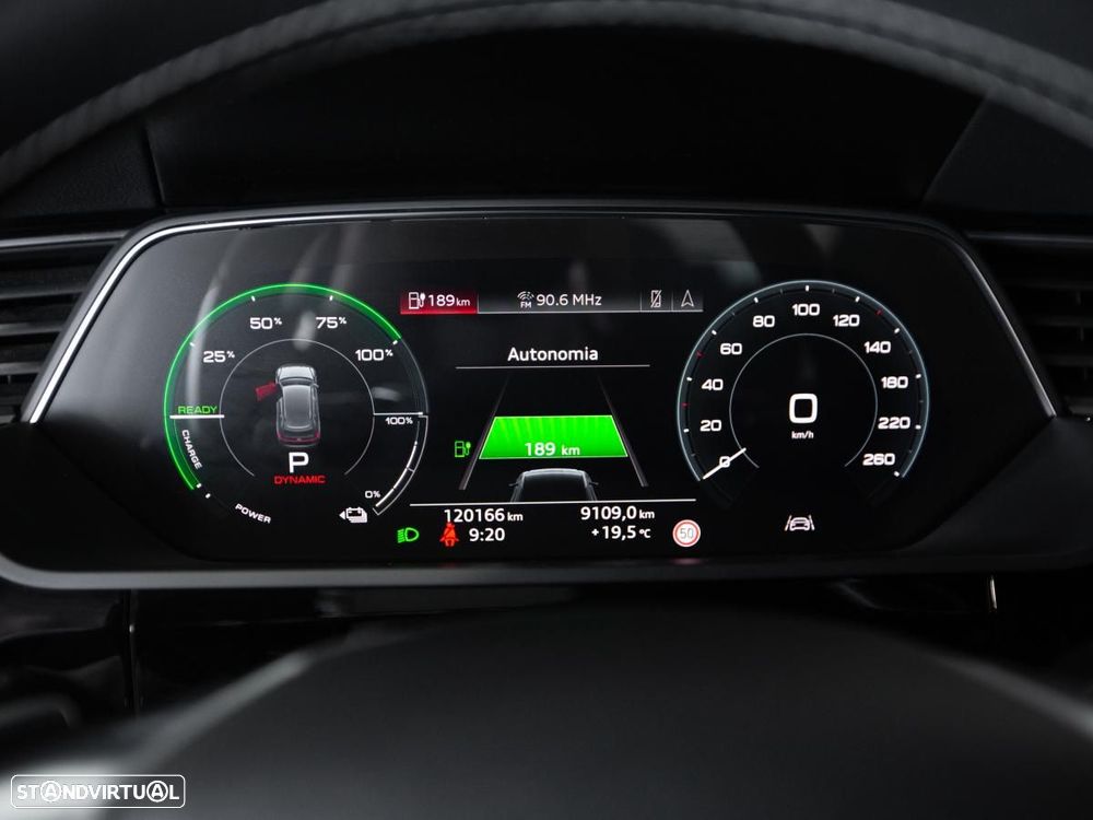 Audi e-tron Sportback 50 quattro S line - 25