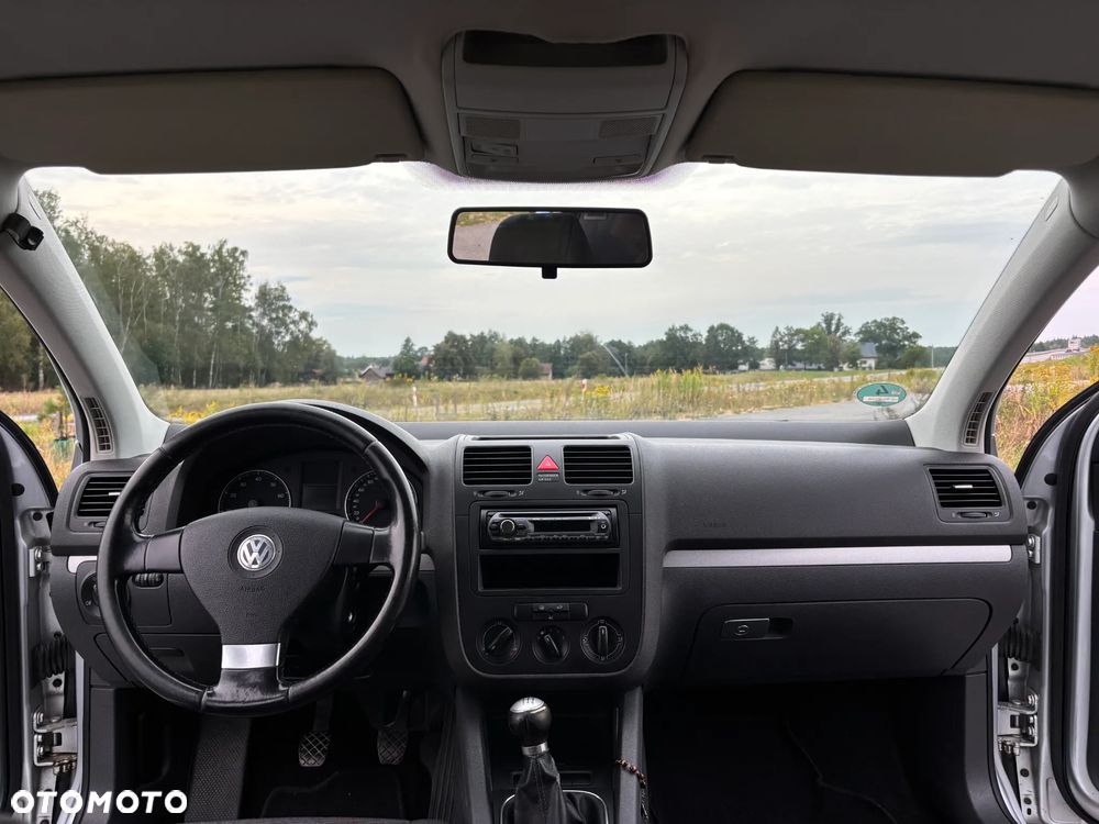 Volkswagen Golf V 1.6 Comfortline - 8