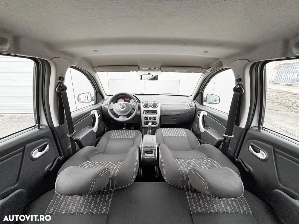 Dacia Sandero - 6