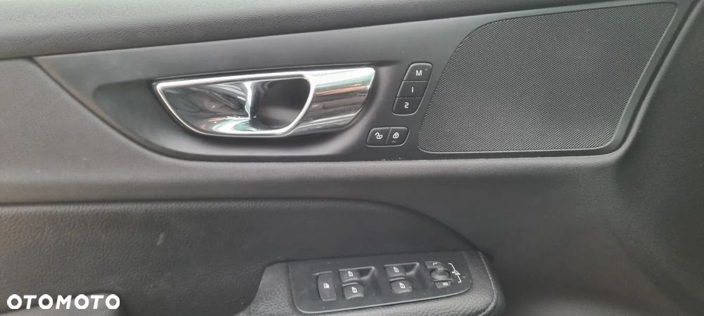 Volvo V60 D3 Geartronic Momentum Pro - 8