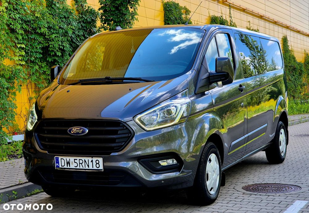 Ford Custom - 12