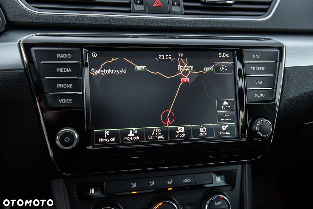 Skoda Superb Combi 2.0 TDI DSG Premium Edition - 21