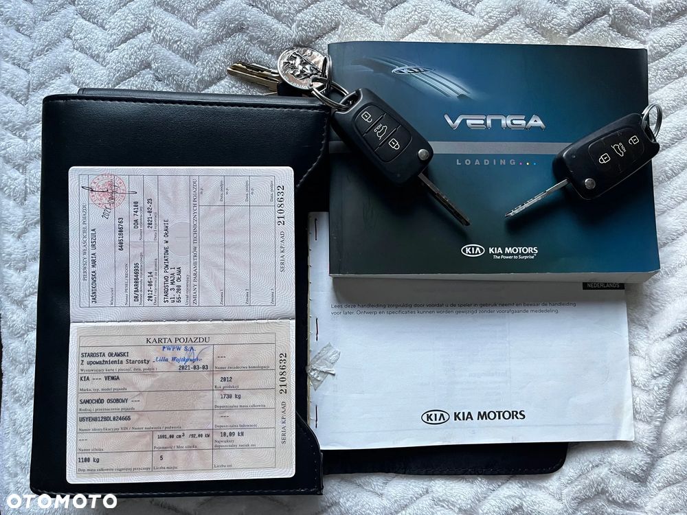 Kia Venga 1.6 L - 14