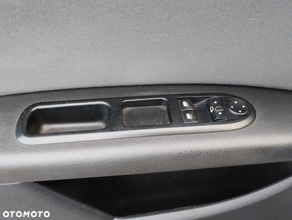 Peugeot 407 1.8 ST Komfort - 25