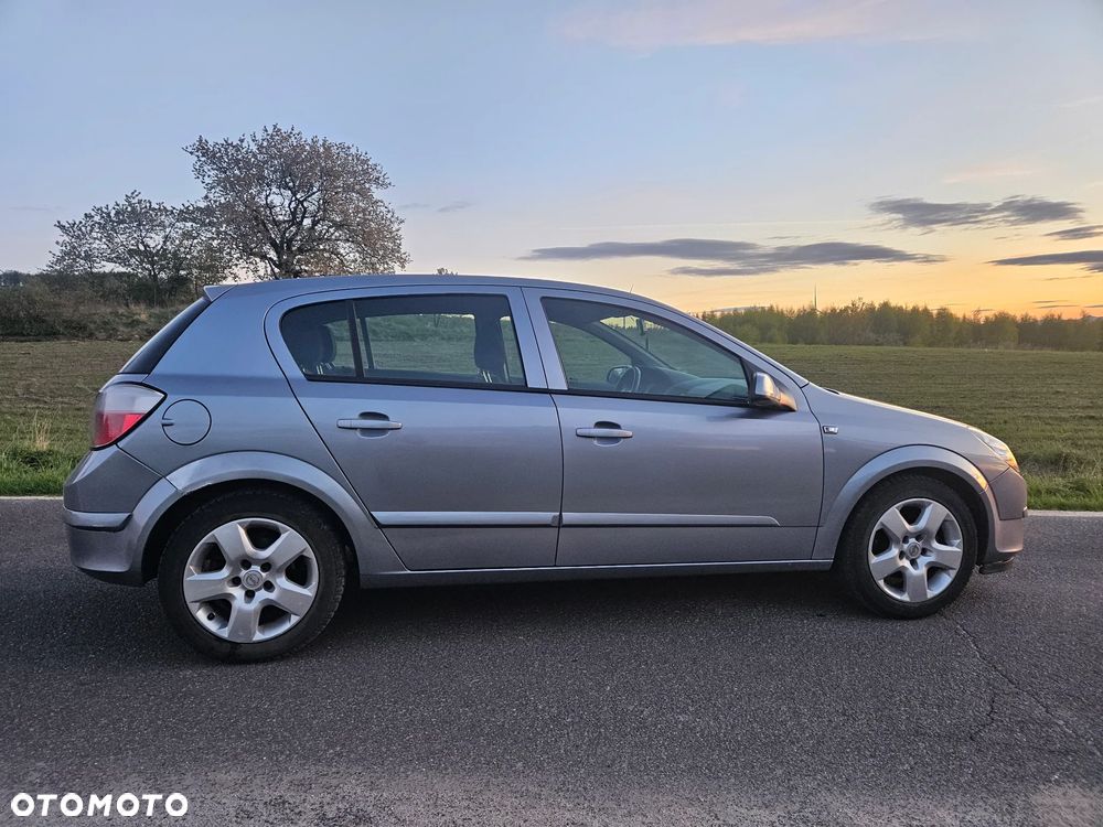 Opel Astra 1.7 CDTI Enjoy - 9