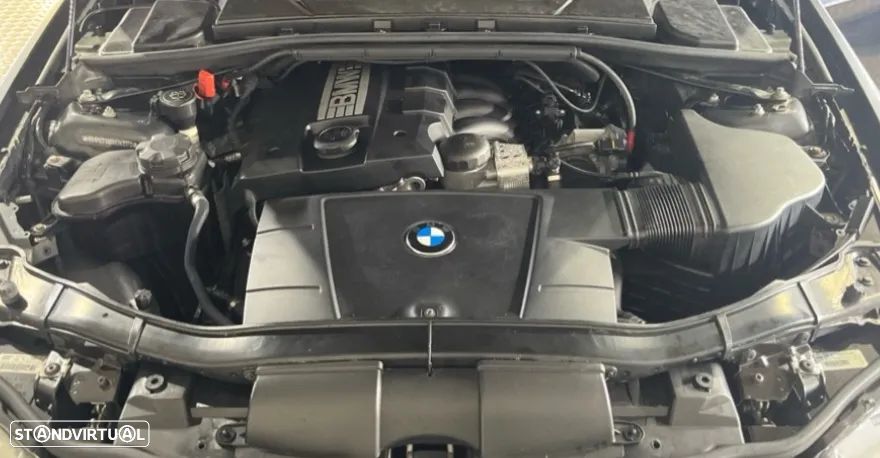 BMW 320 iA Dynamic - 18