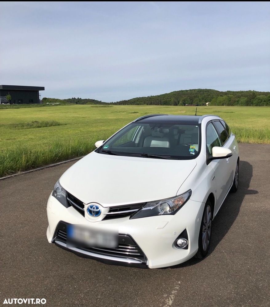 Toyota Auris 1.8 VVT-i Hybrid Automatik Touring Sports Executive - 1